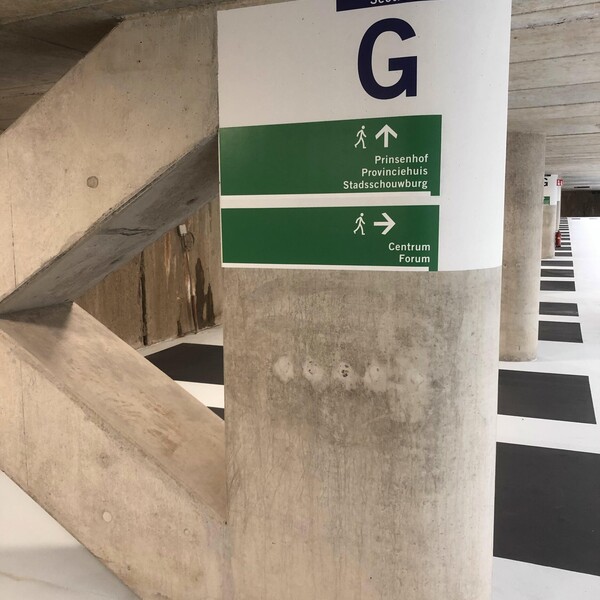 Parkeergarage verwijzing op mu