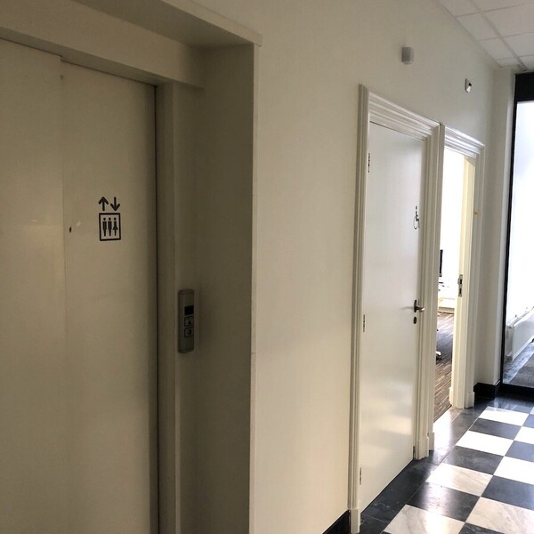 Pictogram op (lift)deur