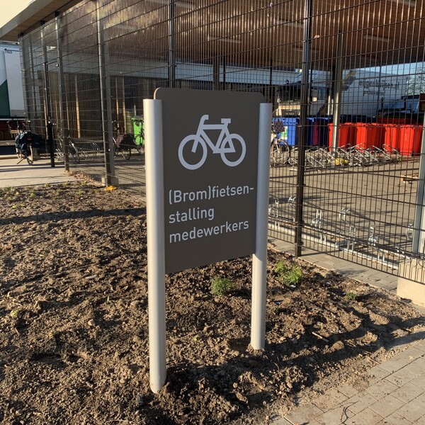 fietsenstalling-portaal-buiten