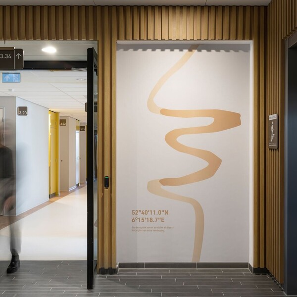 verwijsbord-en-etage-aanduidin